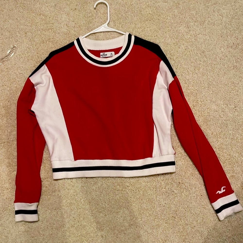 Hollister cropped sweatshirt worn once
